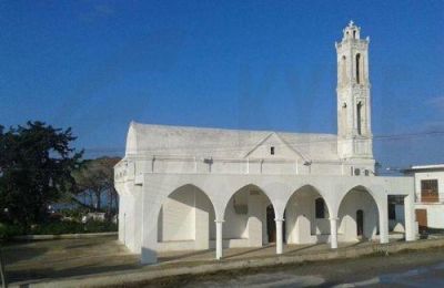 Σημειώνεται πως «στη συνέχεια ο καθαγιασμός των υδάτων θα πραγματοποιηθεί στον κολπίσκο του Αγίου Θύρσου».