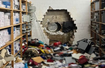 Η αστυνομία χαρακτήρισε την ενέργεια ως επαγγελματική, ενώ η τράπεζα βρίσκεται σε συζητήσεις με την ασφαλιστική εταιρεία