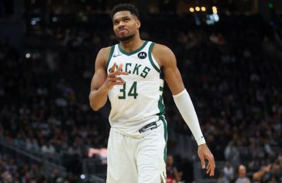 Κακή ήττα για Μπακς, αστόχησε στο τέλος ο Γιάννης