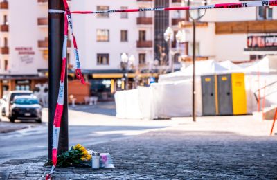 Η ταυτοποίηση των θυμάτων συνεχίζεται μετά την πυρκαγιά σε μπαρ στο Κραν Μοντανά, έχουν καταμετρηθεί πάνω από σαράντα νεκροί