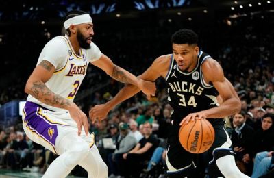 «Η... απόγνωση οδηγεί τους Μπακς στο κυνήγι του Άντονι Ντέιβις»!