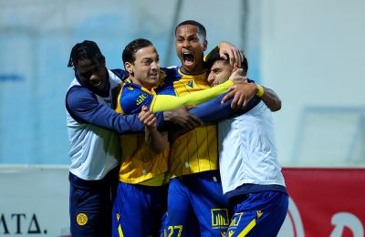 Ήρθε ο Σάβο με τα... δώρα για την ΑΕΛ (vid)