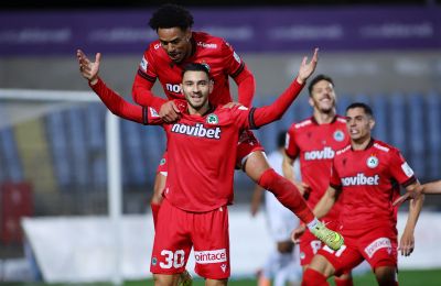 Ομόνοια: 3+1 σαν... φορ! (vids)