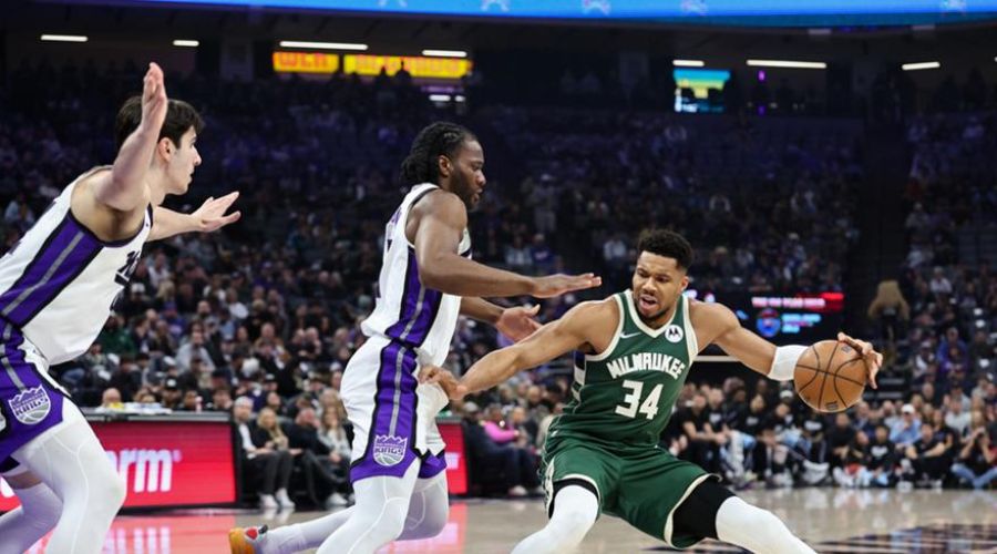 Με ηγέτη Αντετοκούνμπο, οι Μπακς άνοιξαν νικηφόρα το road trip τους