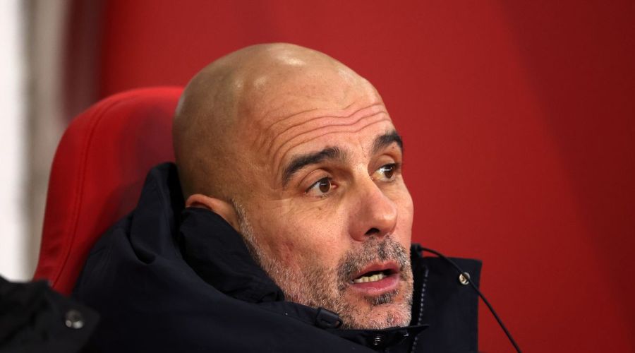 Γκουαρδιόλα: «Είδατε τον πάγκο μας;»