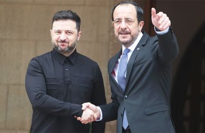 Πρόεδρος: Εποικοδομητική η συνάντηση με Ζελένσκι