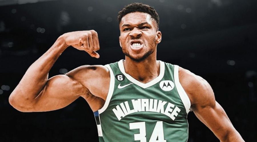 Γιάννης: «Θέλω να μείνω στους Μπακς για την υπόλοιπη καριέρα μου»