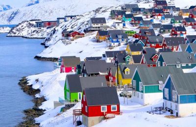 Θέλει να «αγοράσει» τη Γροιλανδία; Τι εξετάζει ο Τραμπ