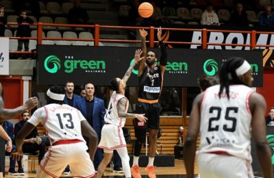 Έβαλε τέλος στη φετινή ευρωπαϊκή πορεία του Προμηθέα η Σαλόν. 