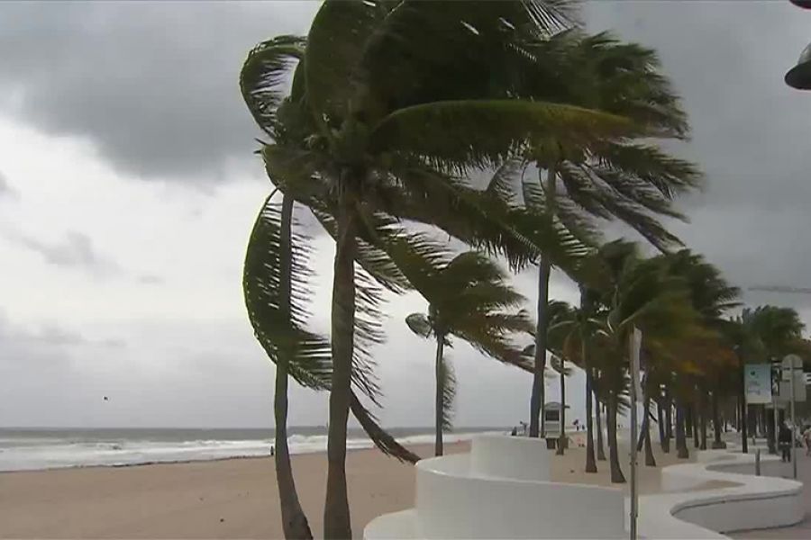 Θυελλώδεις άνεμοι, βροχές, καταιγίδες και χιόνια