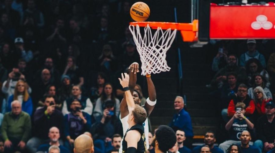 Μεγάλη νίκη των Τίμπεργουλβς επί Καβαλίερς