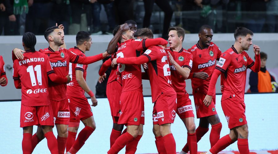 Πράσινη... απόδραση και κρατά την κορυφή!