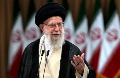 Με φόντο τις μεγάλες αντικυβερνητικές διαδηλώσεις και τις συγκρούσεις στο Ιράν