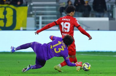 Δεν πανηγύρισε ο Μαέ