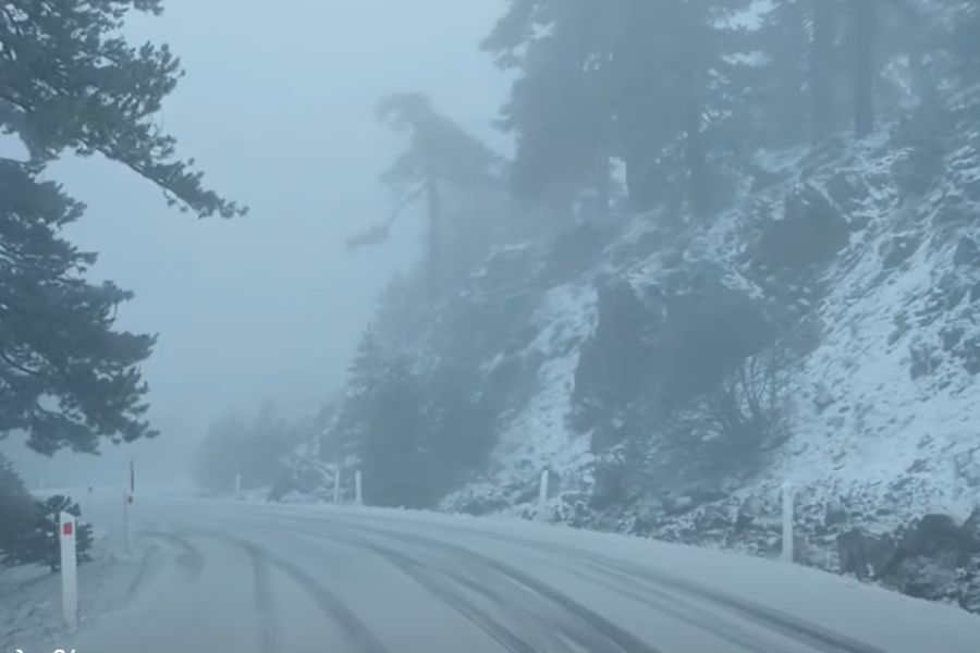Μαγευτικές οι εικόνες από το χιονισμένο Τρόοδος (ΒΙΝΤΕΟ)
