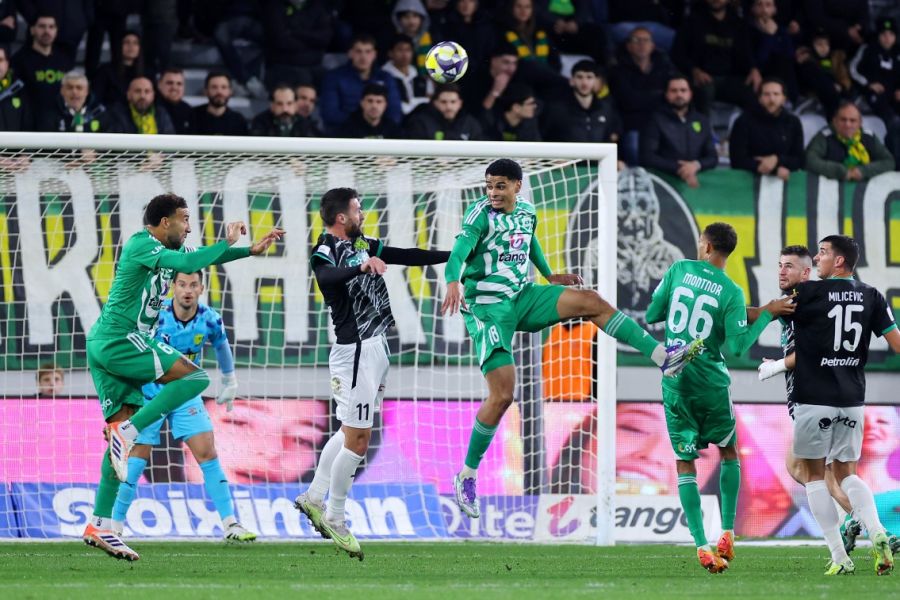 Το γκολ του Χάμπου και οι αποκρούσεις του Βανά (vid)