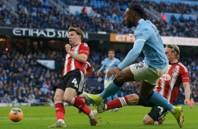 Διαστημική Σίτι με 10 γκολ και μαγικό ντεμπούτο από Σεμένιο! (vid)