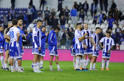 Ανόρθωση: Ώρα μηδέν για την «Κυρία»