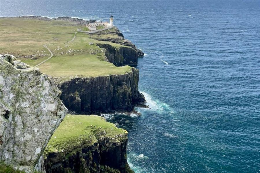 Εργασία… σε έρημο νησί: Δίνουν μισθό 30.000 ευρώ για έξι μήνες