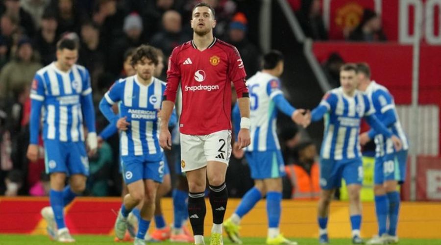 «Ακέφαλη» και… αποκλεισμένη από το Κύπελλο η Γιουνάιτεντ