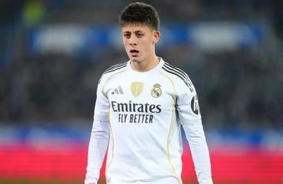 Πήγε να κλωτσήσει μπουκάλι και έφαγε τα μούτρα του (vid)