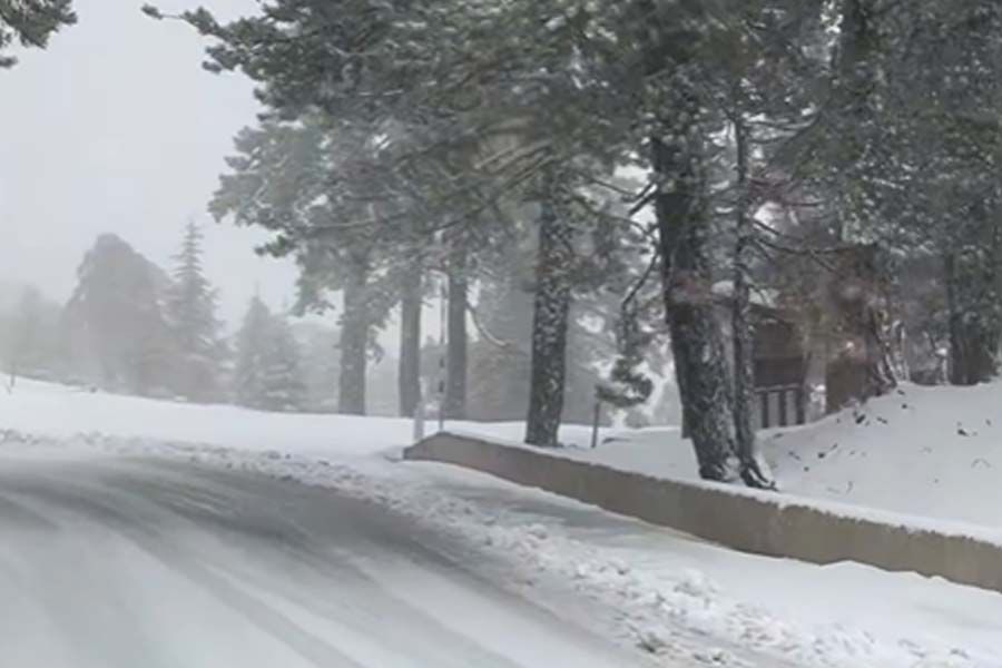 «Άσπρισε» το Τρόοδος