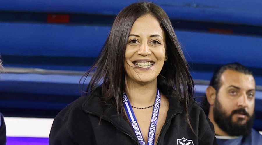 Μάρκου: «Θα εγγραφεί ο Φαν Νιφ, πάμε για άλλη μια προσθήκη»