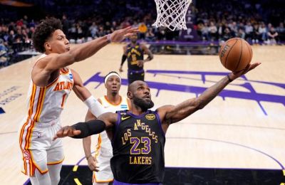 ΛεΜπρόν και Ντόντσιτς «καθάρισαν» τους Χοκς