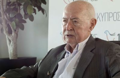 Τα κόμματα αποχαιρετούν τον Γιώργο Βασιλείου