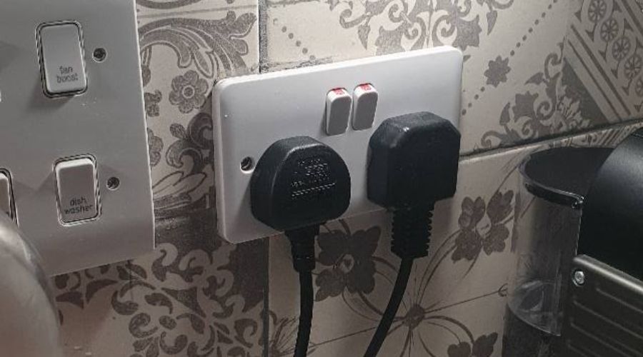 «Ενώπιον της Βουλής δήλωσαν ότι θα αποζημιώσουν τους πληγέντες 100%, ανεξάρτητα από το τι θα πει η ασφαλιστική εταιρεία. Φυσικά, αυτό δεν έγινε», σύμφωνα με τον πρόεδρο του ΣΕΗΚ