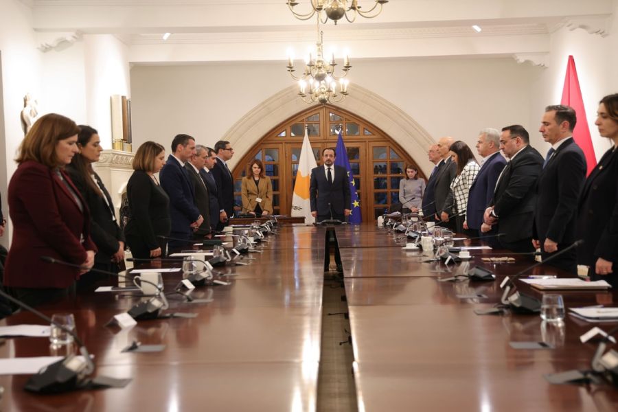 &Omicron;&iota; &alpha;&pi;&omicron;&phi;ά&sigma;&epsilon;&iota;&sigmaf; &Upsilon;&pi;&omicron;&upsilon;&rho;&gamma;&iota;&kappa;&omicron;ύ &gamma;&iota;&alpha; &tau;&eta;&nu; &kappa;&eta;&delta;&epsilon;ί&alpha; &tau;&omicron;&upsilon; &Gamma;&iota;ώ&rho;&gamma;&omicron;&upsilon; &Beta;&alpha;&sigma;&iota;&lambda;&epsilon;ί&omicron;&upsilon;