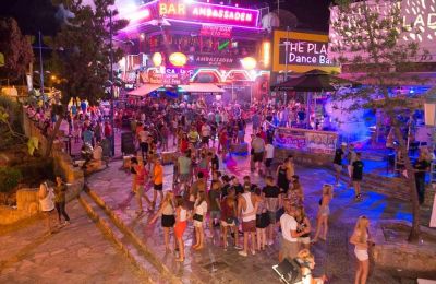 Καταγγελίες για σεξουαλική παρενόχληση Βρετανίδων στην Αγία Νάπα