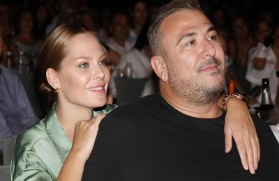 Η κοινή φωτογραφία με τον εορτάζοντα Αντώνη Ρέμο