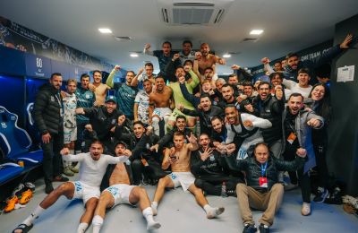 Σκηνικό στο πέταλο και στα αποδυτήρια