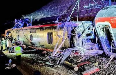Εκτροχιασμός τρένων στην Ισπανία: Στους 24 νεκροί και 73 τραυματίες 