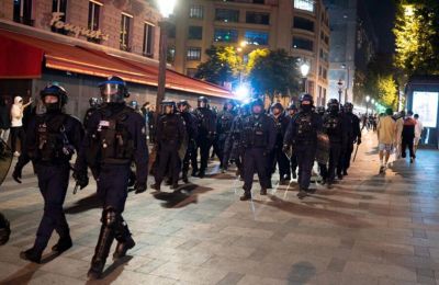 Ολονύχτια επεισόδια στο Παρίσι, μετά τη λήξη του αγώνα Σενεγάλη-Μαρόκο