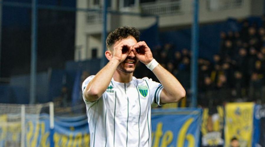 Τρομερός o Λεβαδειακός του Κωστή!