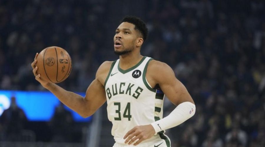 Με κορυφαίο τον Γιάννη οι Μπακς έσπασαν την γκίνια 