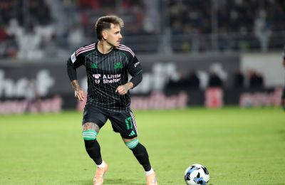 Νέος μνηστήρας 