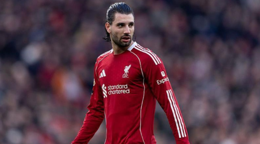 Eπιβραβεύει Σόμποσλαϊ η Λίβερπουλ!