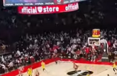 Η εκπληκτική ατμόσφαιρα στο ΣΕΦ (vid)