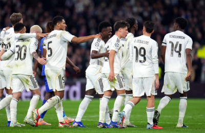 Υπερηχητική Βασίλισσα με σόου Βινίσιους και Εμπαπέ