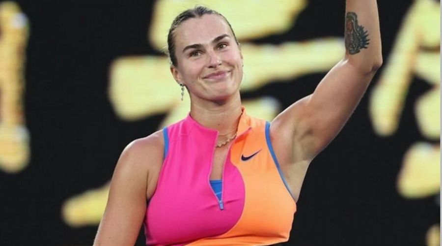 Άνετη πρόκριση για Αλκαράθ, ζορίστηκε η Σαμπαλένκα