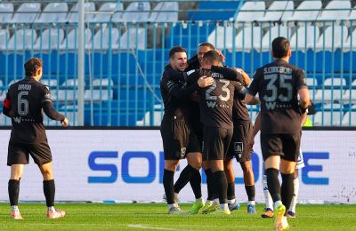 Γκολ απ' τα αποδυτήρια για ΑΕΛ (vid)