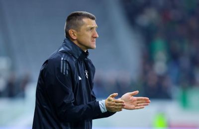 «Δικαιούμαι να το σκεφτώ αν θα παραιτηθώ, απολογούμαι στον κόσμο»