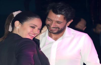 Αποκάλυψε την εγκυμοσύνη της στις κάμερες