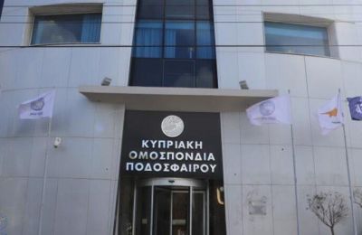 Βρυωνίδης, επιτροπή διαιτησίας, ξένοι διαιτητές  