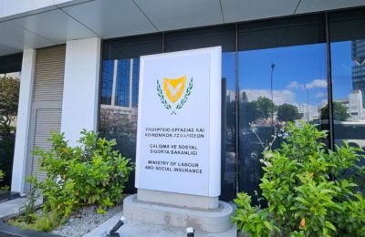 Το χρέος του κράτους προς το Ταμείο Κοινωνικών Ασφαλίσεων ανέρχεται στα €11.3 δισ., ενώ το συνολικό χρέος προς όλα τα Ταμεία ανέρχεται στα €12.8 δισεκατομμύρια