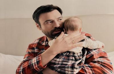 Ο  γνωστός ηθοποιός και σκηνοθέτης αναφέρθηκε στον ρόλο του πατέρα και στον ερχομό της κόρης του