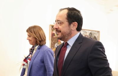 Αναφερόμενη στην κοινή συνάντηση της Τετάρτης με τους δύο ηγέτες, είπε ότι αυτό που θα συζητηθεί είναι η μεθοδολογία.